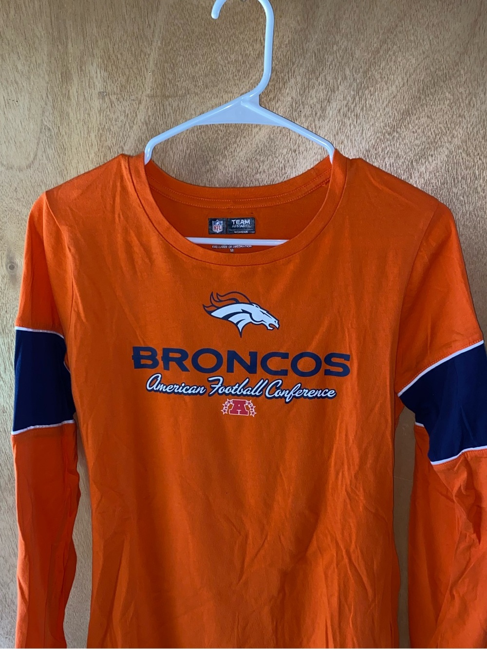 NFL Denver Broncos Woman’s Orange Longsleeve T-Shirt | Size Medium - Picture 2 of 6